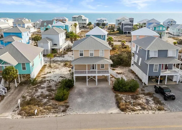 Bella Minutes To Community Pool Holiday home